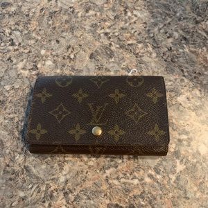 Louis Vuitton Porte Monnaie Billets Tresor